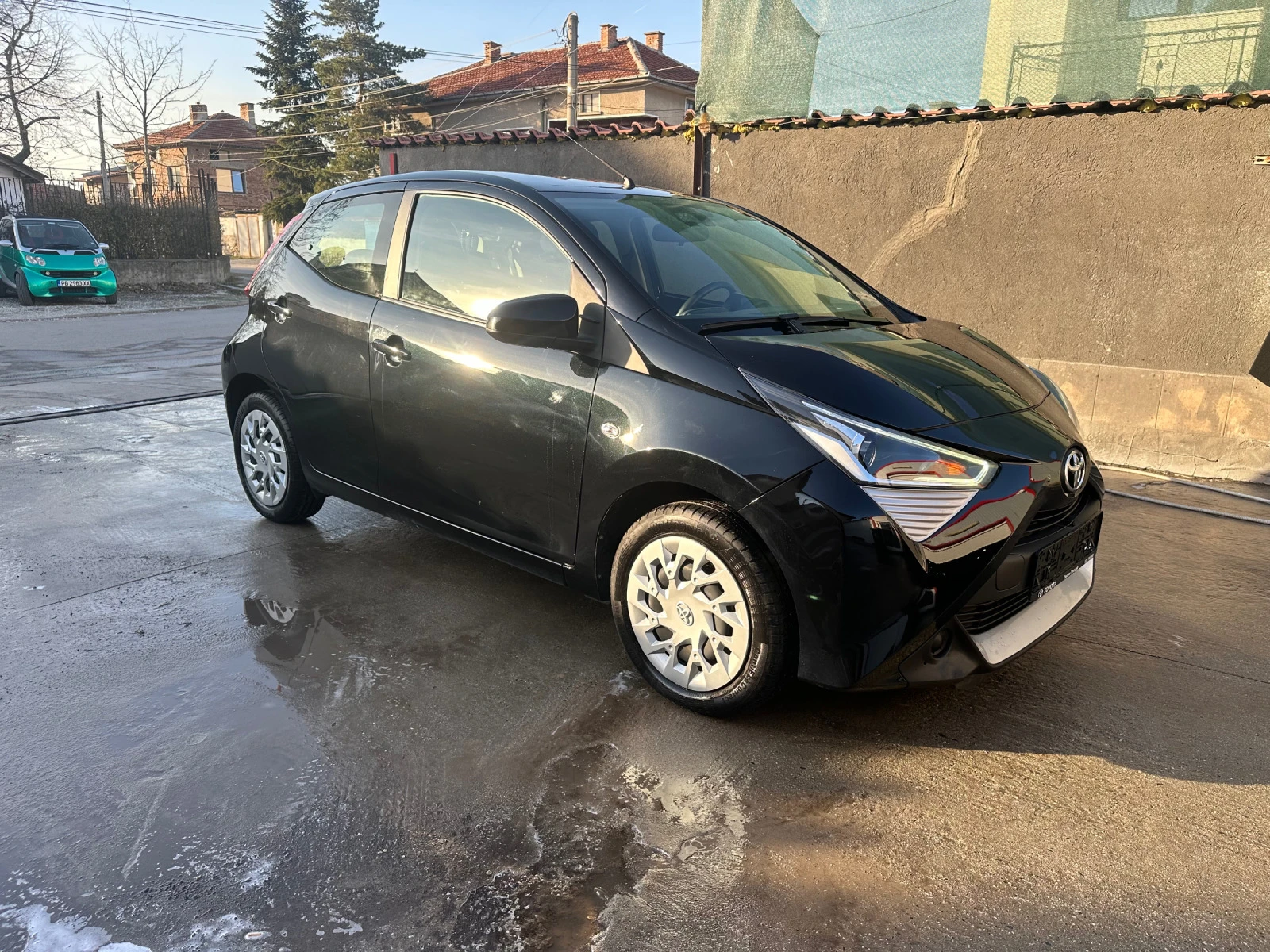 Toyota Aygo 1.0 vvt-i automat 16000км. - изображение 2