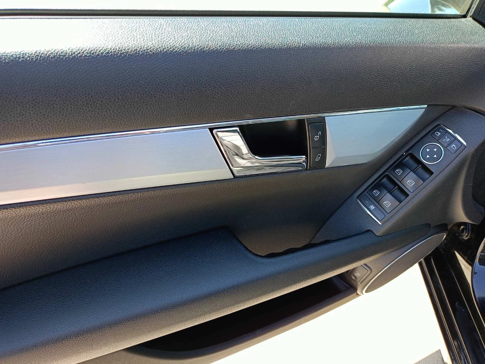 Mercedes-Benz C 320 4matic | Mobile.bg   13