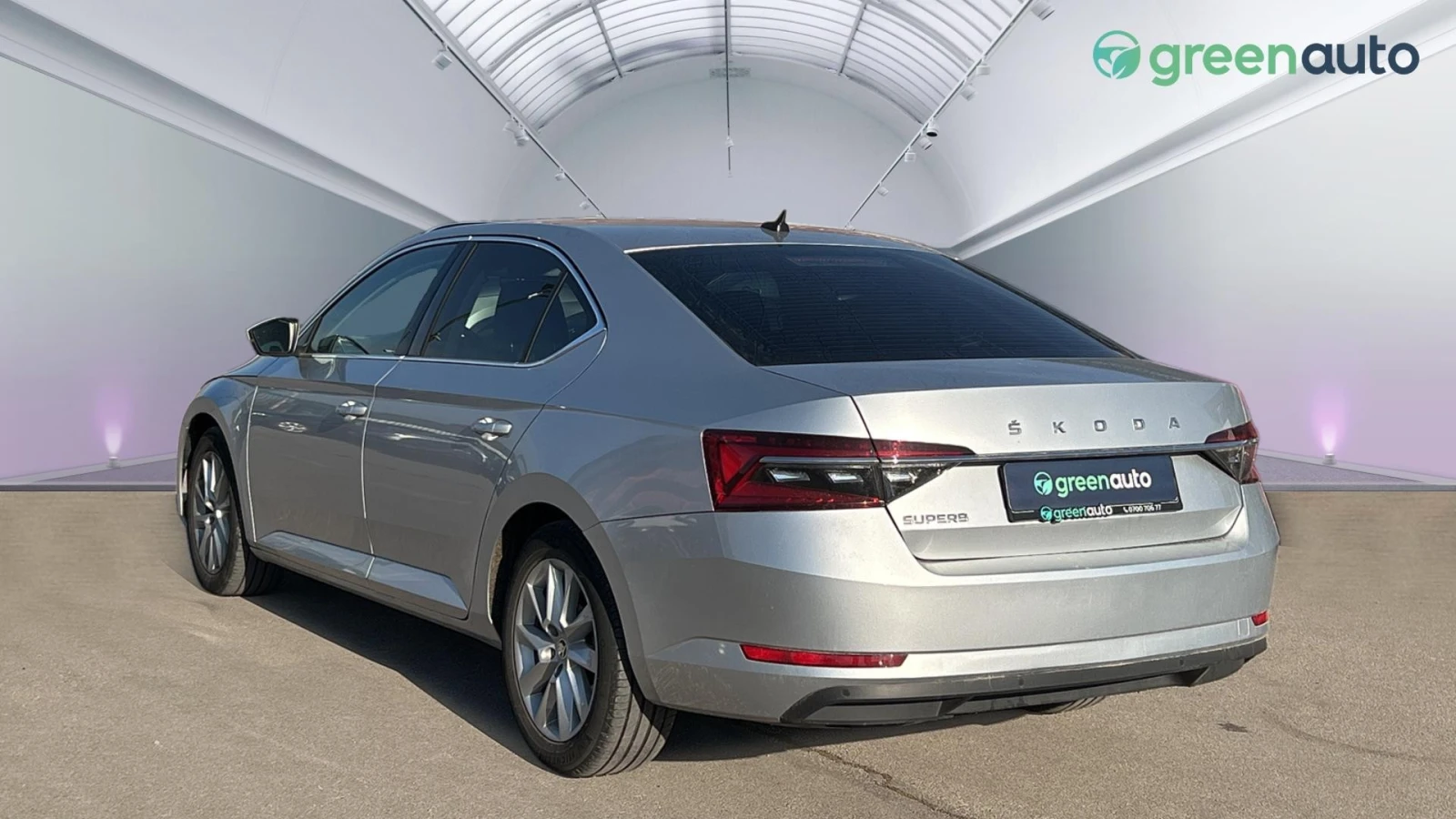 Skoda Superb 2.0 TDi DSG - изображение 7