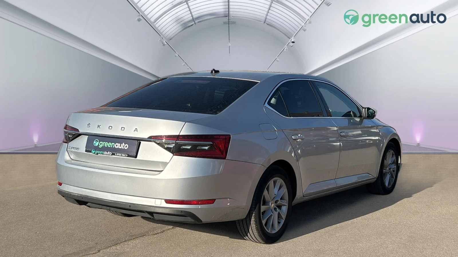 Skoda Superb 2.0 TDi DSG - изображение 2