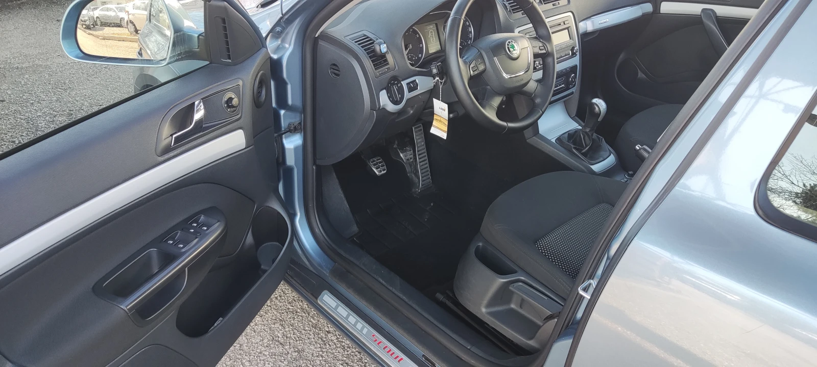 Skoda Octavia SCOUT | Mobile.bg — изображение 14
