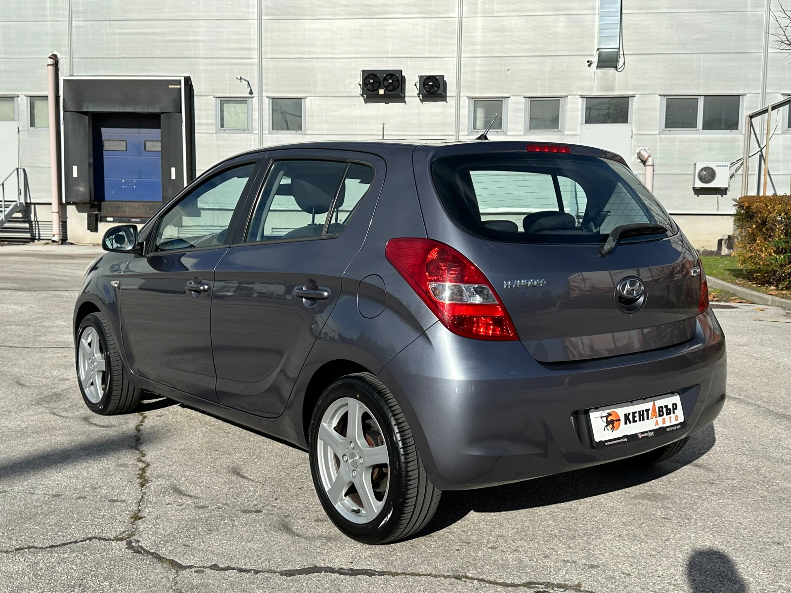 Hyundai I20  6 !/1.2i 78 ..   | Mobile.bg   3