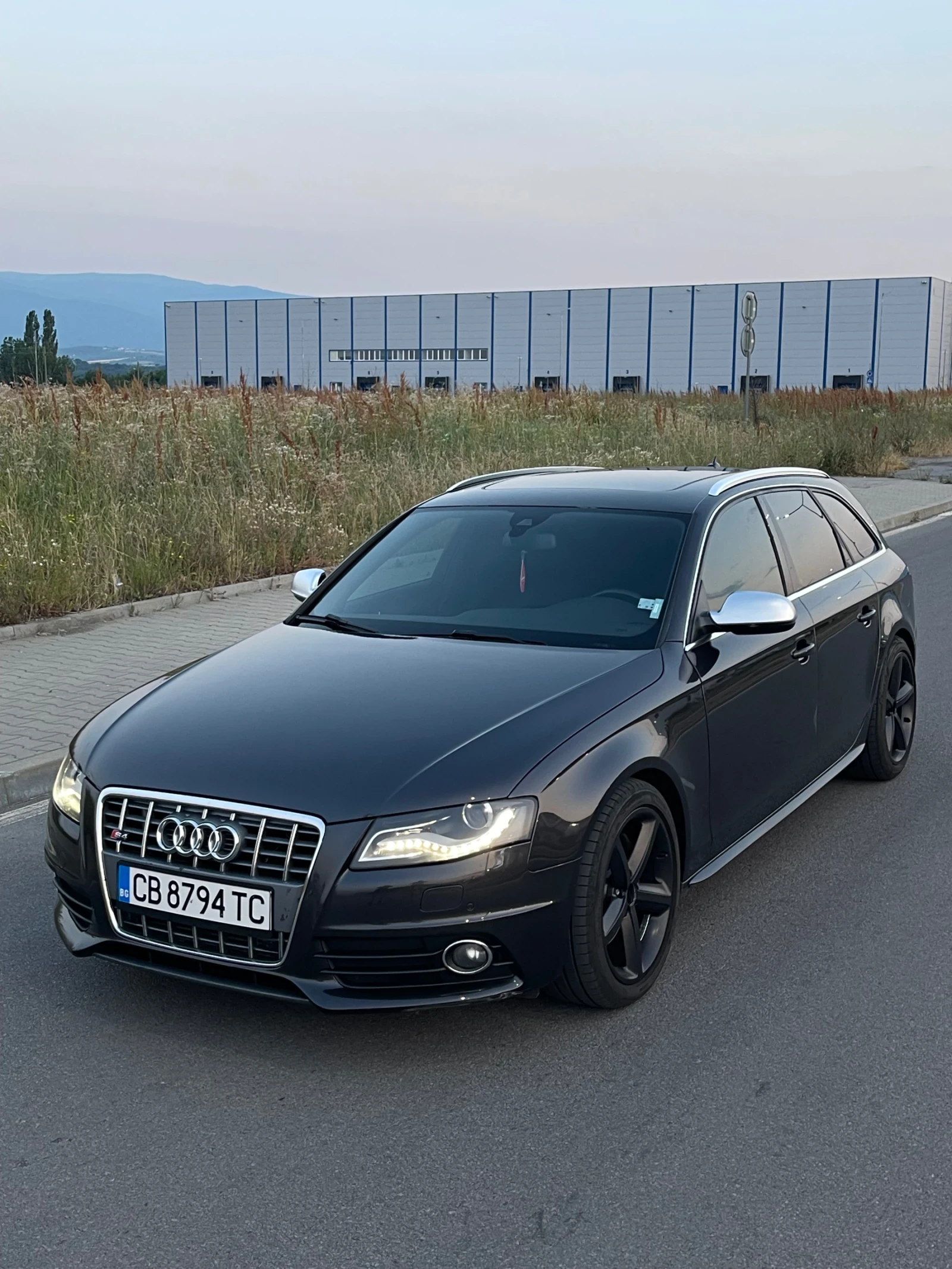 Audi A4 3.0TDI S4 pack - изображение 2