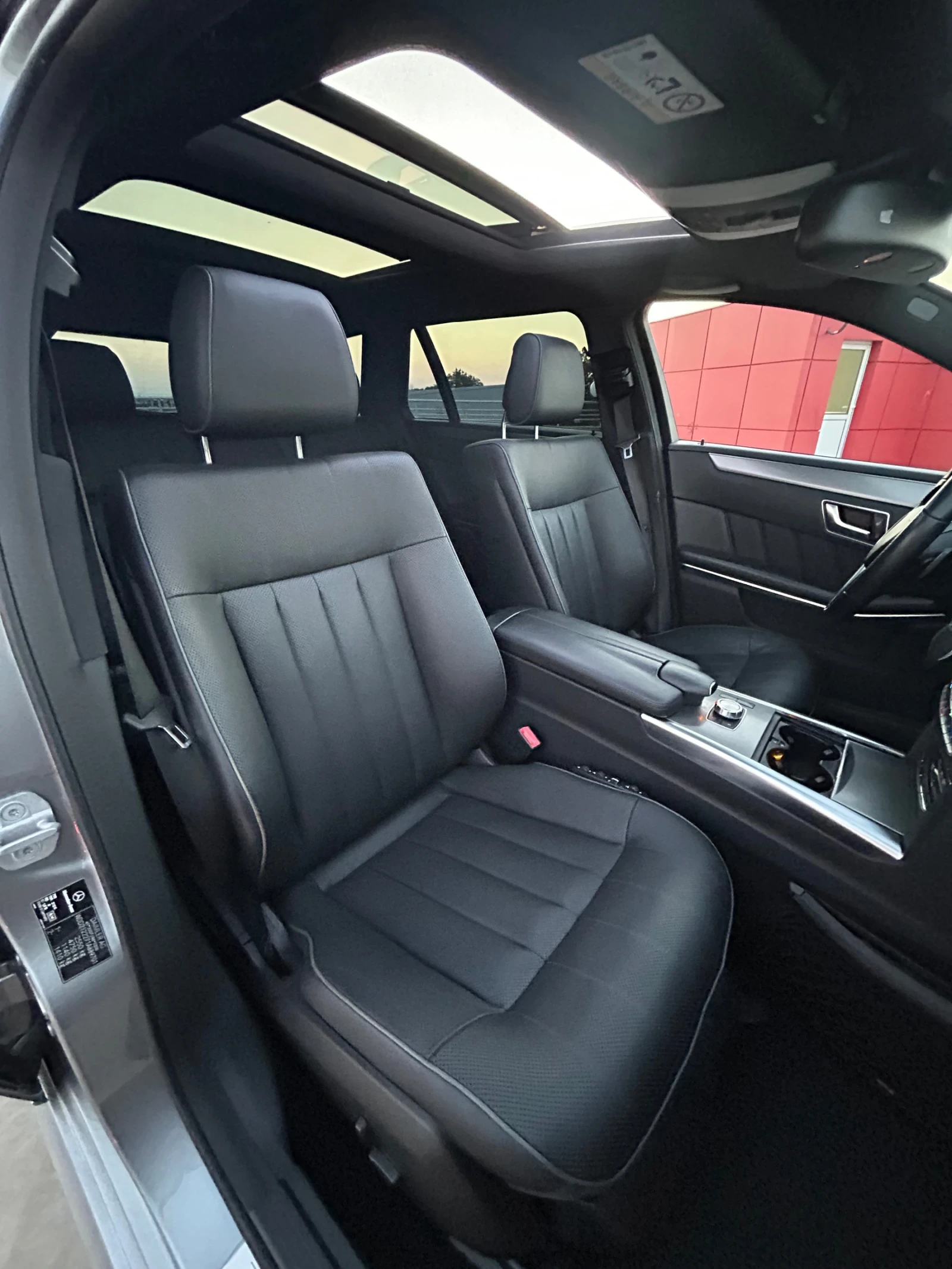 Mercedes-Benz E 300 CDI // LED // AVANTGARDE // //  | Mobile.bg   13