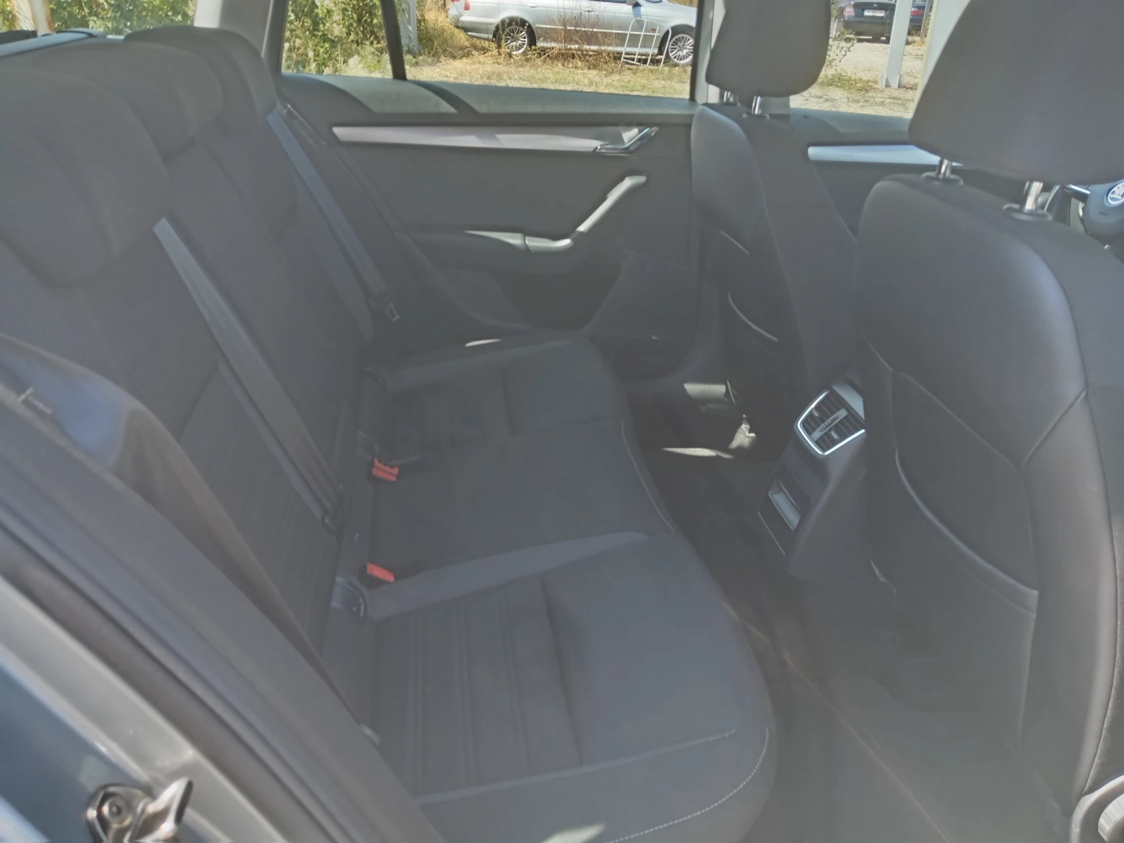 Skoda Octavia 1.5 TSI DSG - изображение 9