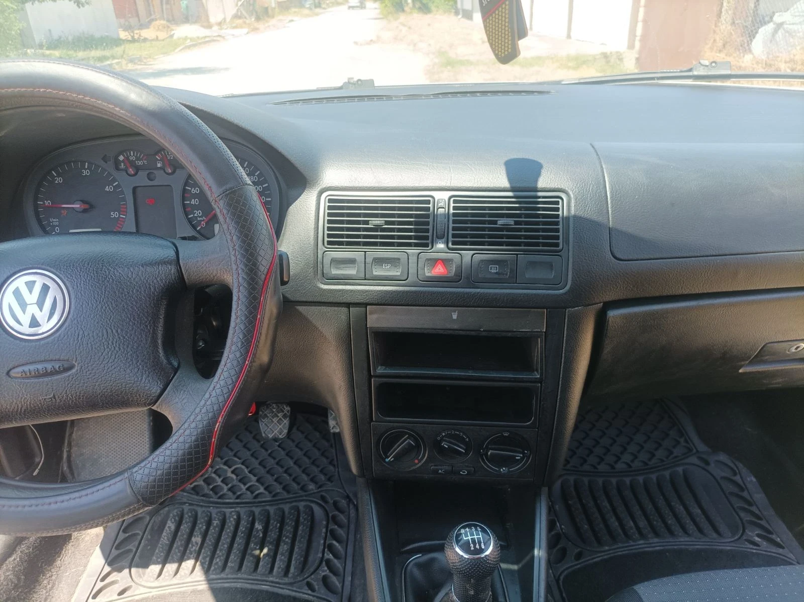 VW Golf  - изображение 9