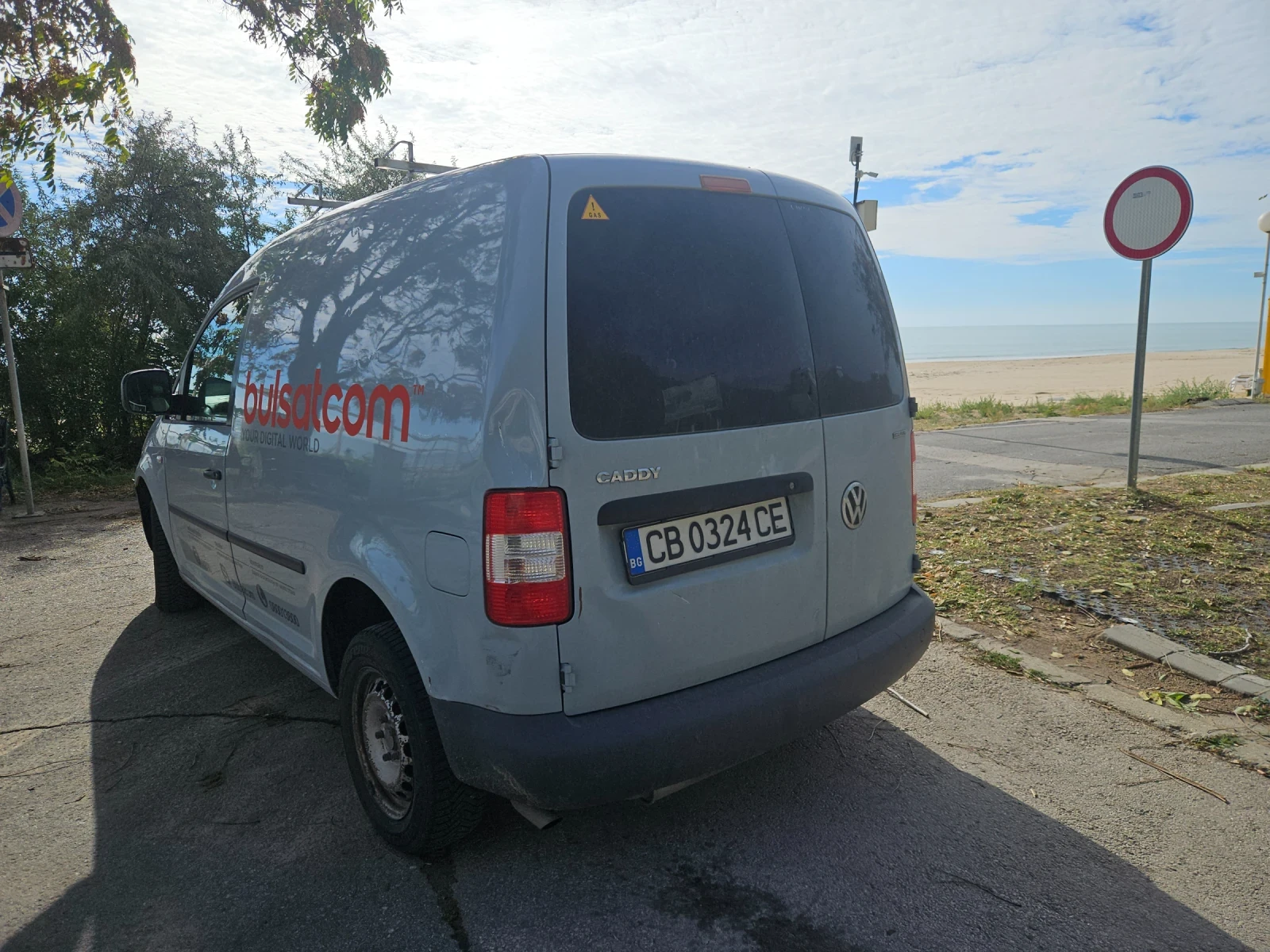 VW Caddy  CNG + бензин 2.0i  - изображение 3