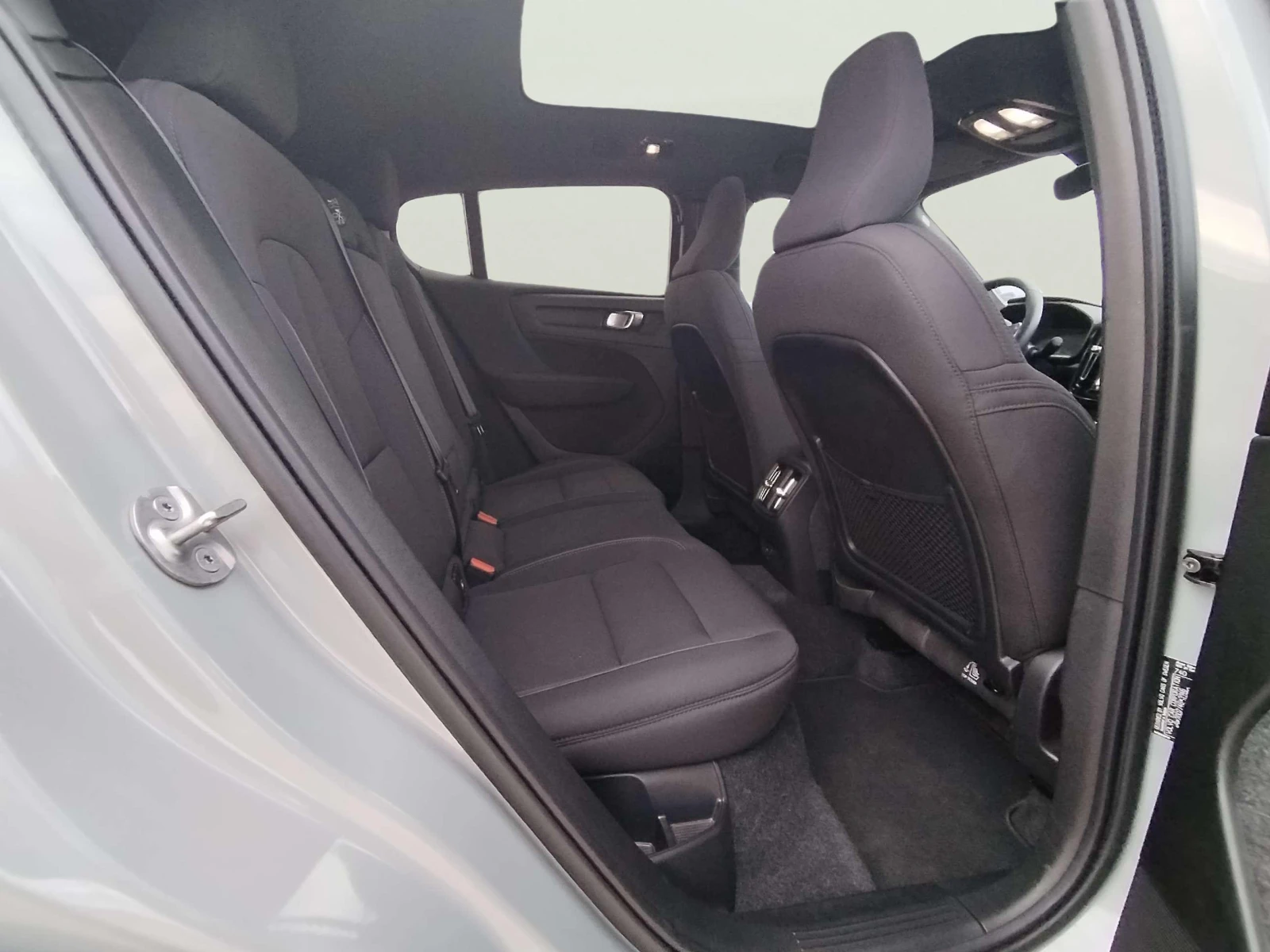 Volvo C40 twin motor - изображение 10