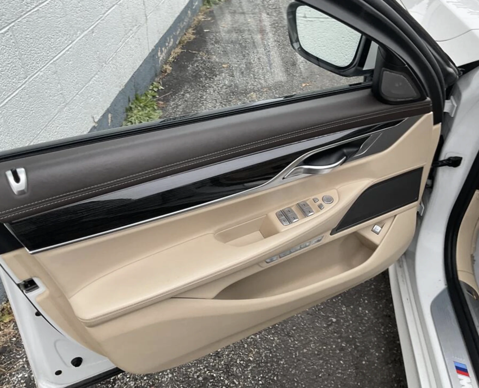 BMW 750 LONG* M-pack* HARMAN/KARDON* * * PANO | Mobile.bg   6