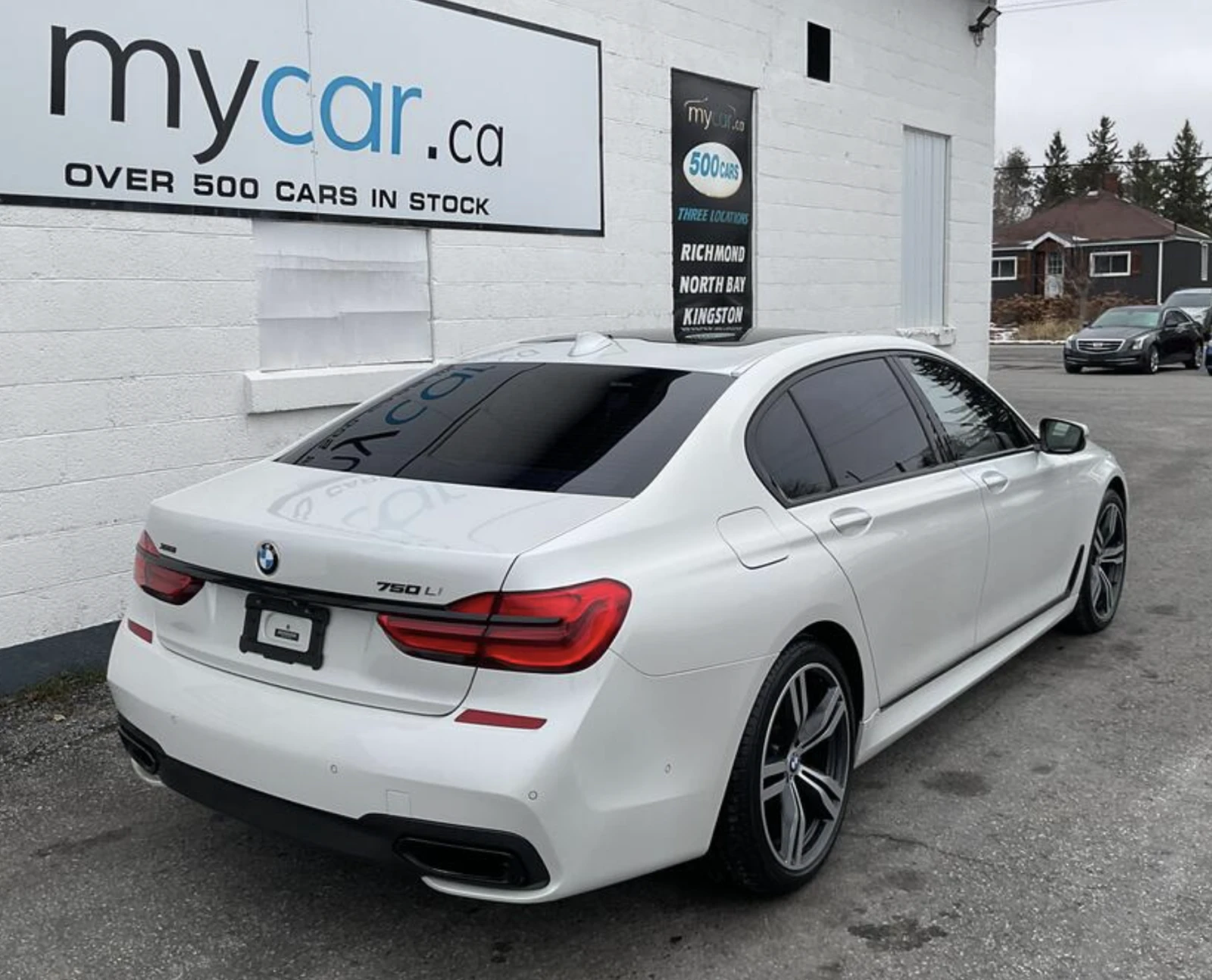 BMW 750 LONG* M-pack* HARMAN/KARDON* * * PANO | Mobile.bg   4