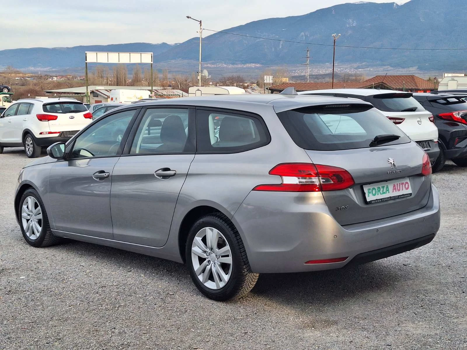 Peugeot 308 1.6HDI-92кс-2015г, снимка 3 - Автомобили и джипове - 53728248