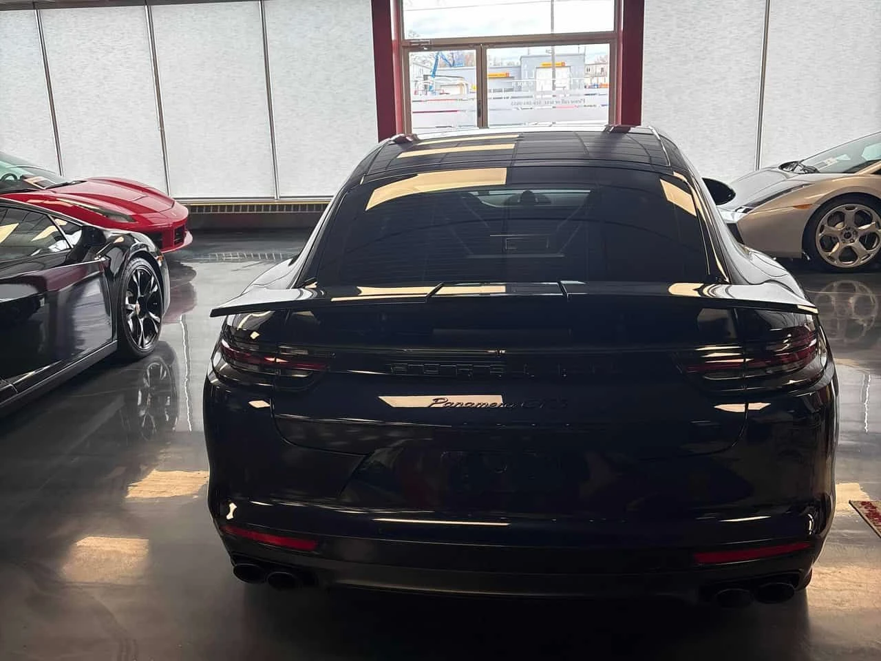 Porsche Panamera GTS  CARFAX, снимка 12 - Автомобили и джипове - 53871863