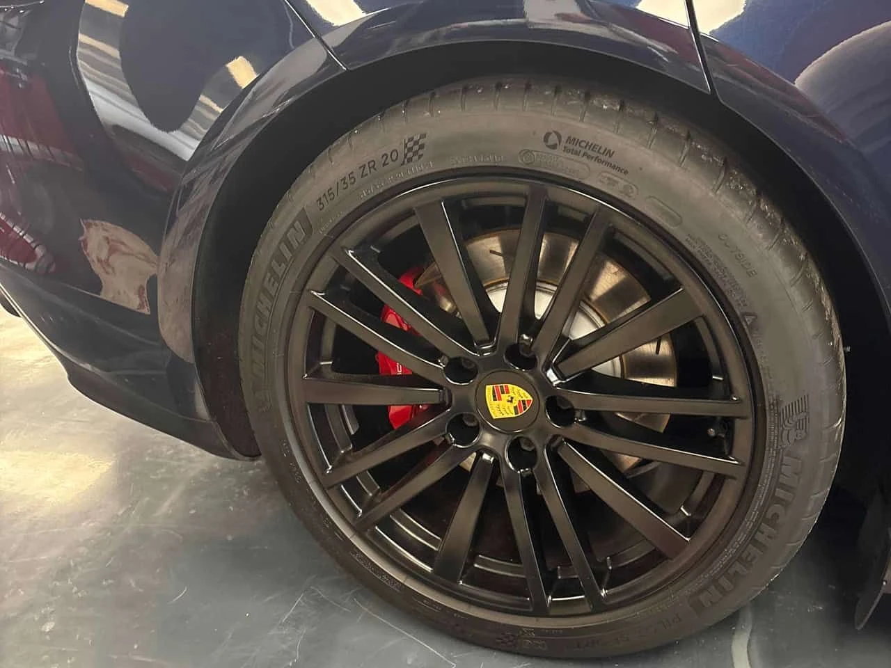 Porsche Panamera GTS  CARFAX, снимка 11 - Автомобили и джипове - 53871863