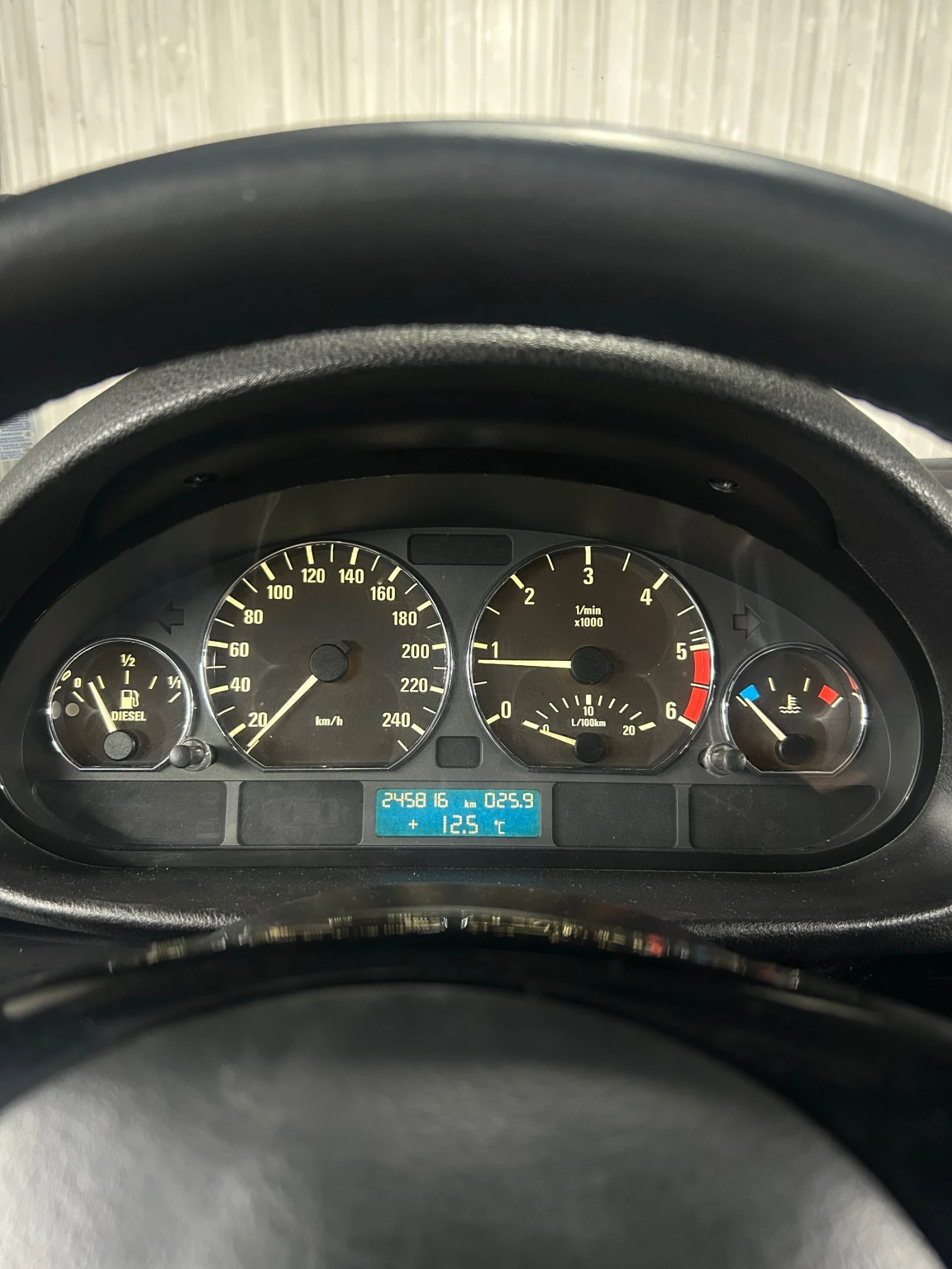 BMW 318 FACE 2.0D 116ps shadow line , снимка 9 - Автомобили и джипове - 54174326