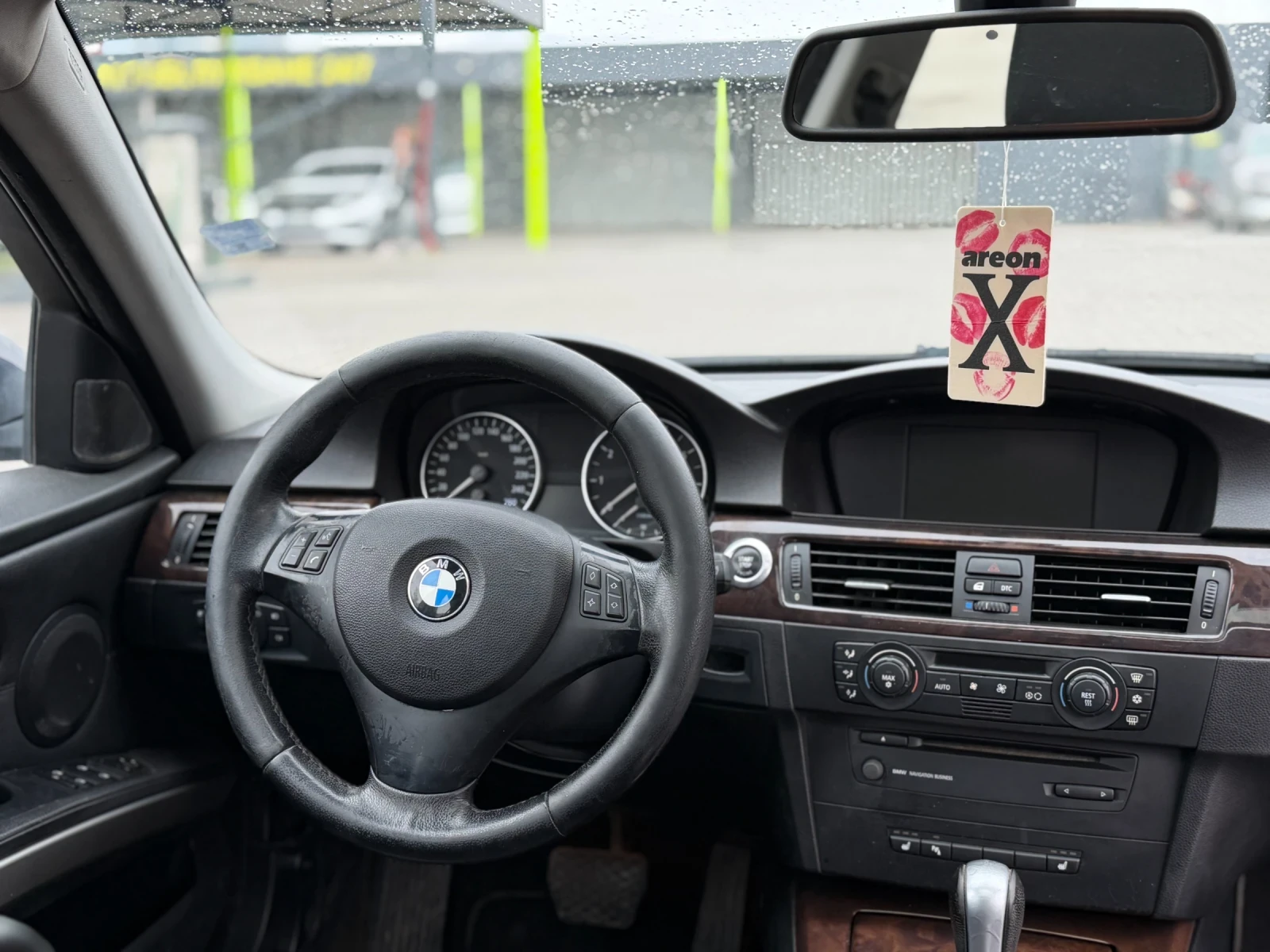 BMW 318, снимка 3 - Автомобили и джипове - 54307510