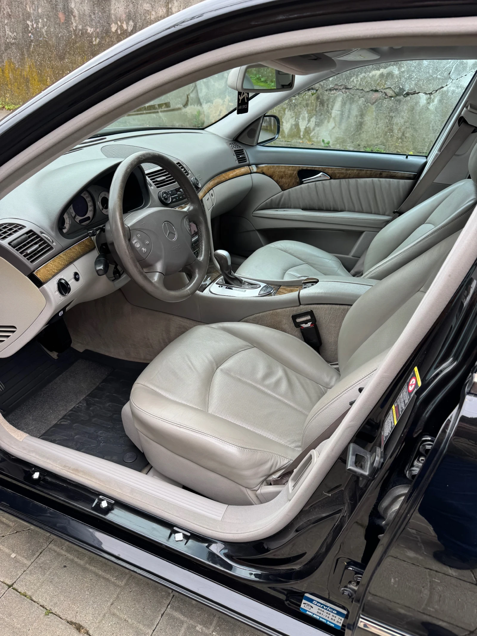 Mercedes-Benz E 320 3200, снимка 7 - Автомобили и джипове - 54390617