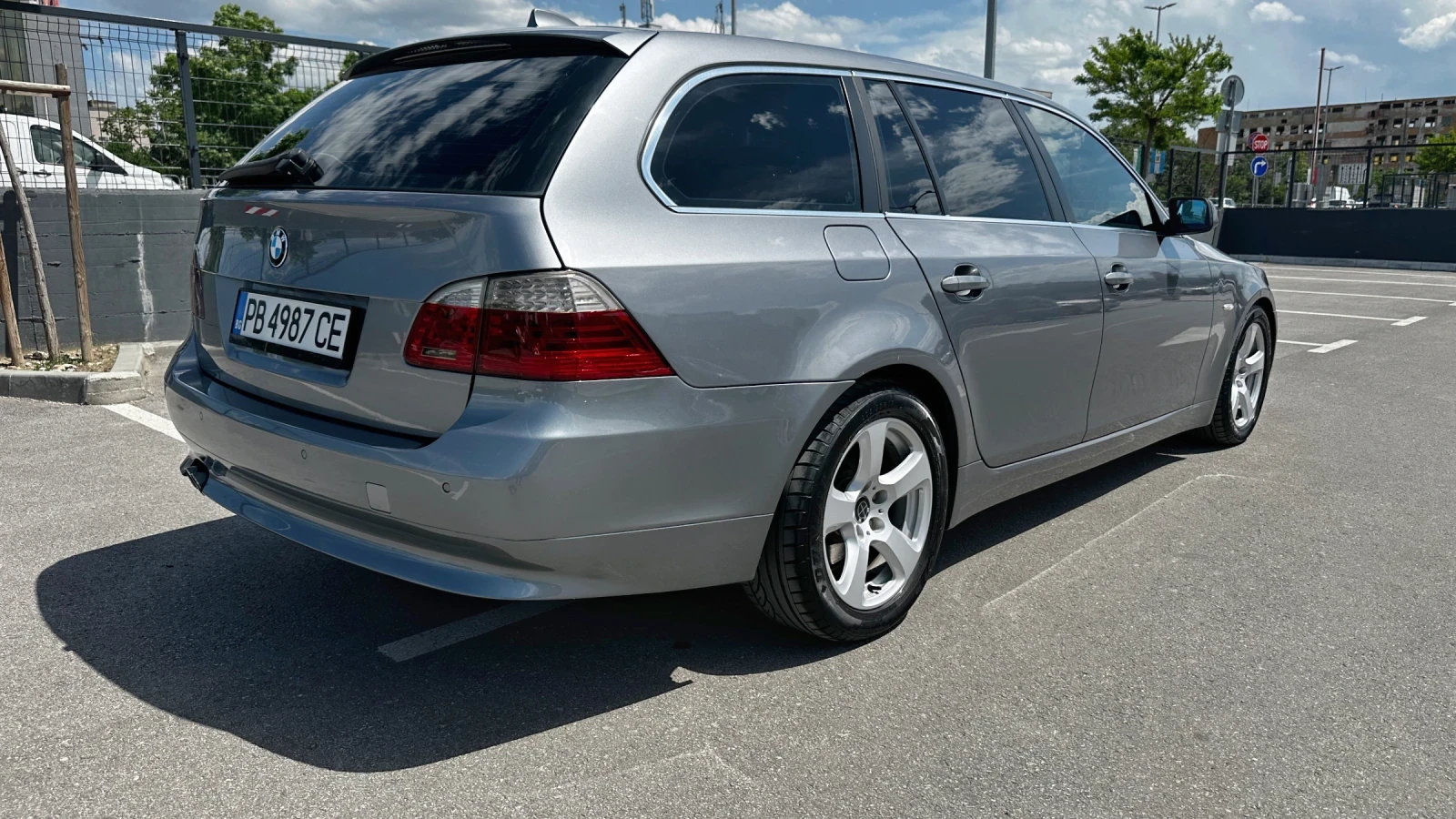 BMW 525 LCI Panorama Face, снимка 4 - Автомобили и джипове - 54520854
