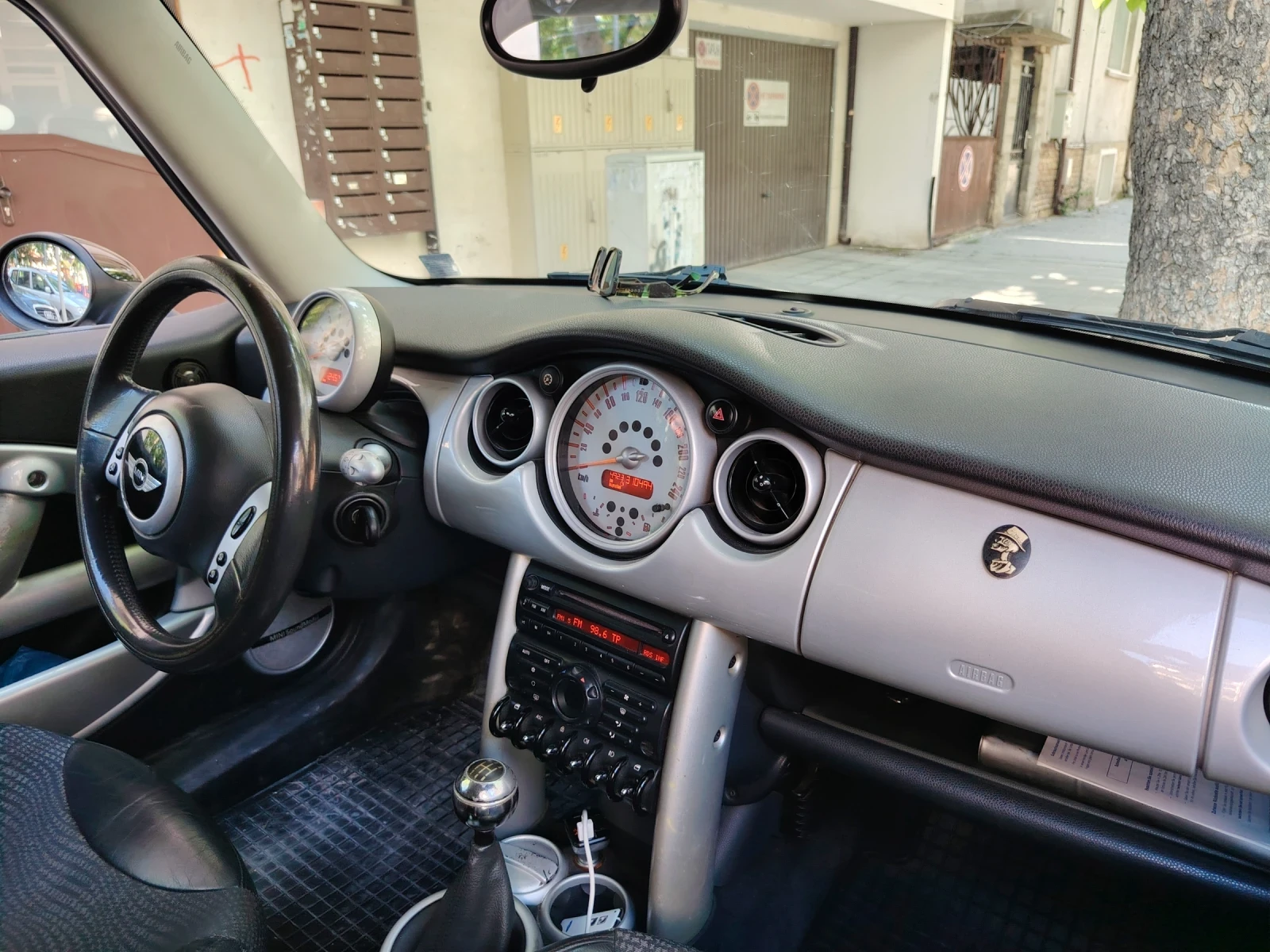 Mini One, снимка 3 - Автомобили и джипове - 54837525