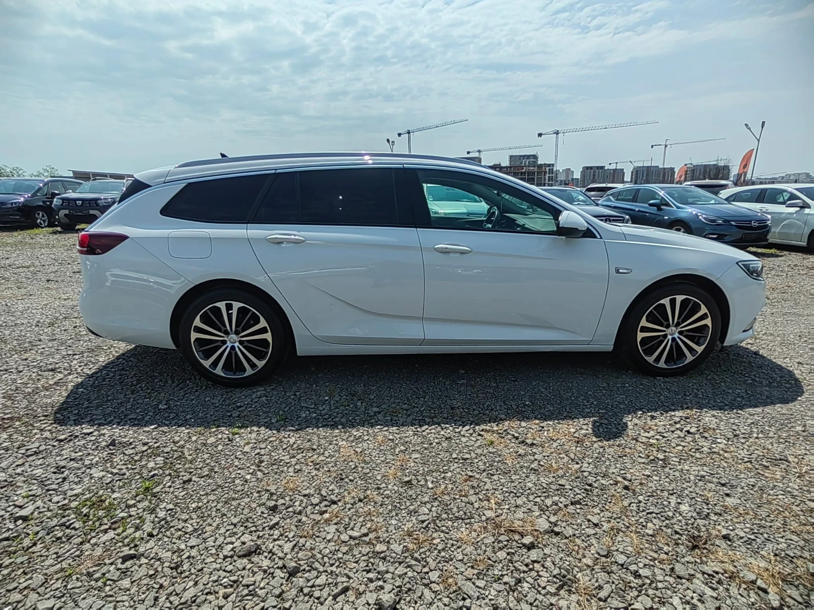 Opel Insignia 1.6i, EXCLUSIVE , снимка 4 - Автомобили и джипове - 54973771