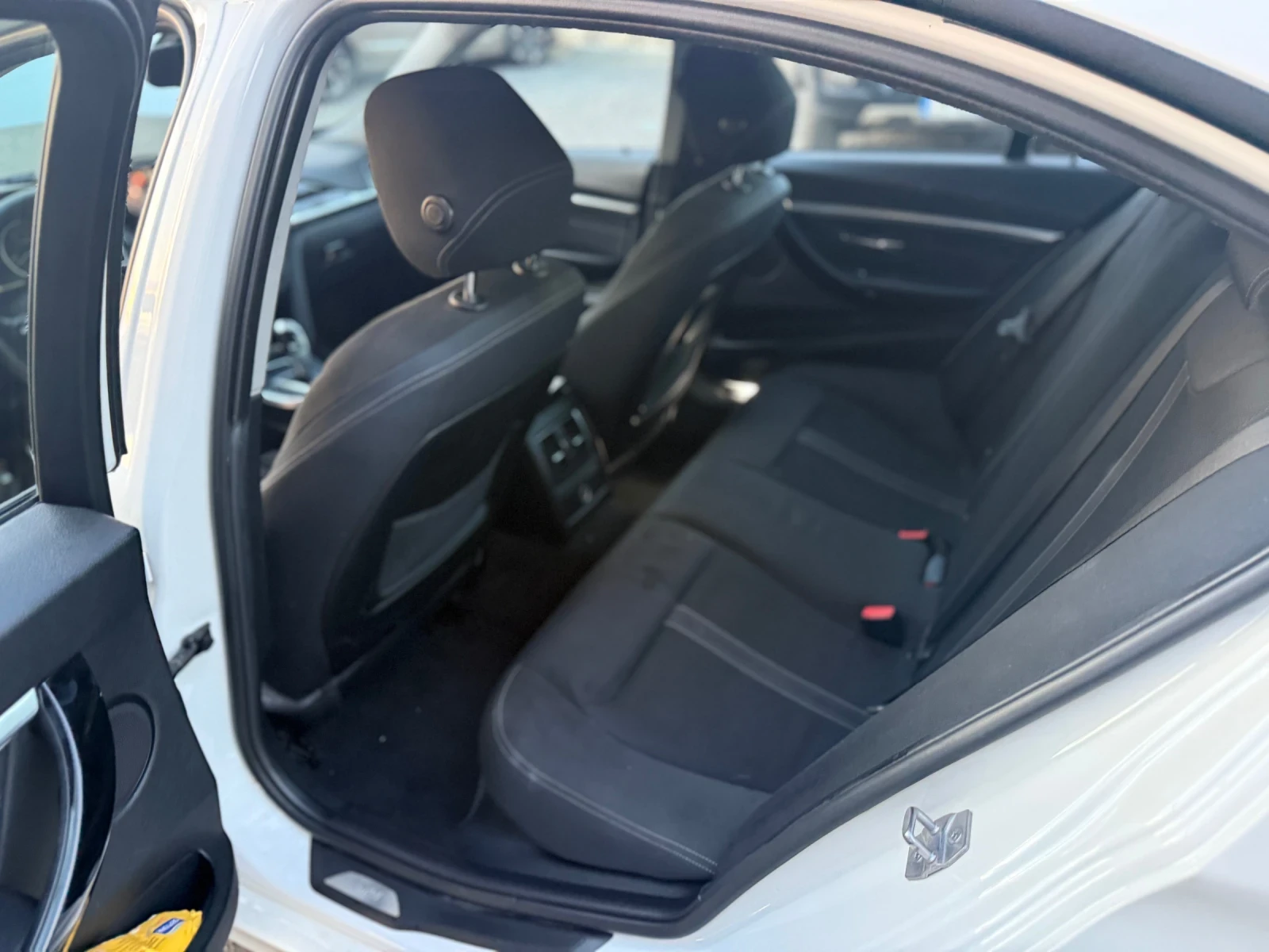 BMW 318 2.0d, снимка 10 - Автомобили и джипове - 55143280