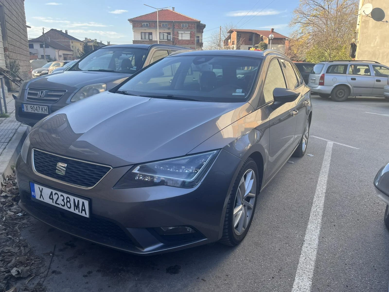 Seat Leon, снимка 2 - Автомобили и джипове - 55182615