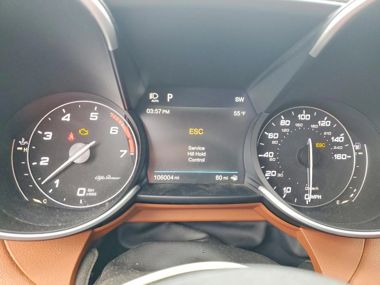 Alfa Romeo Giulia TI| HARMAN/KARDON| DISTRONIC| , снимка 9 - Автомобили и джипове - 55254321
