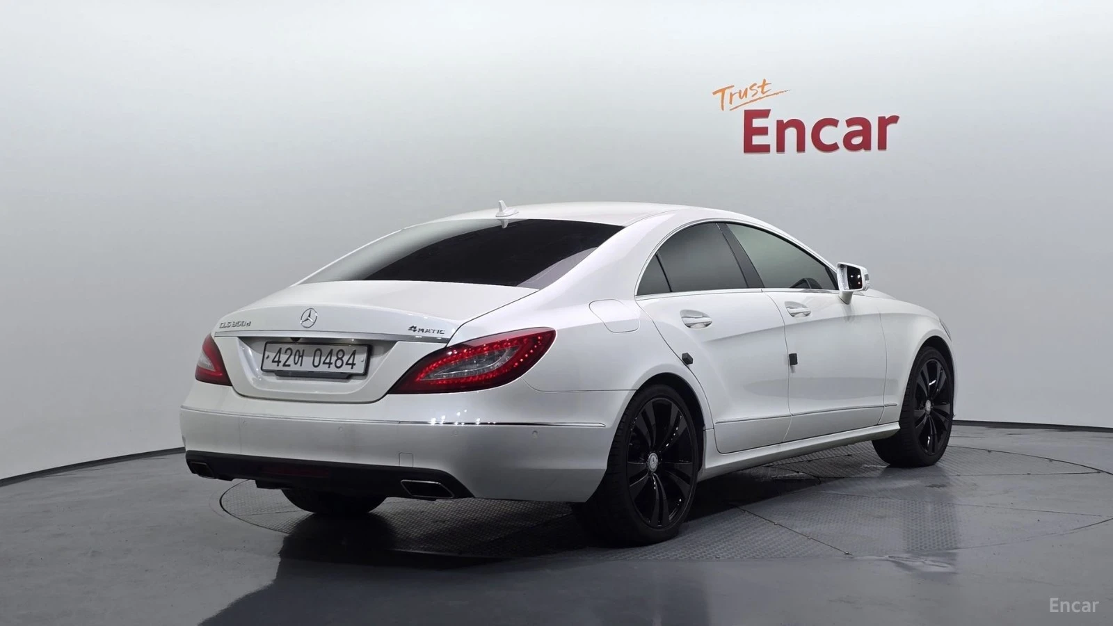 Mercedes-Benz CLS 350 D 4MATIC Автокредит Цена до България, снимка 2 - Автомобили и джипове - 55486956