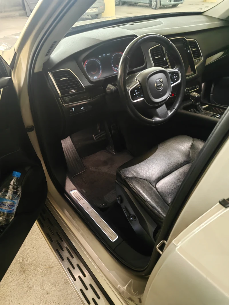 Volvo Xc90 T6, снимка 15 - Автомобили и джипове - 52598667