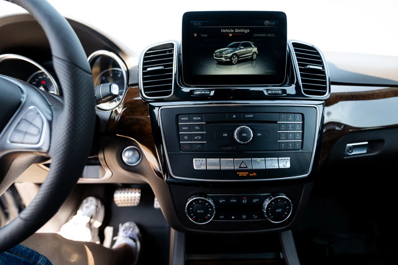 Mercedes-Benz GLE 43 AMG 43 AMG 4Matic, снимка 9 - Автомобили и джипове - 51137363