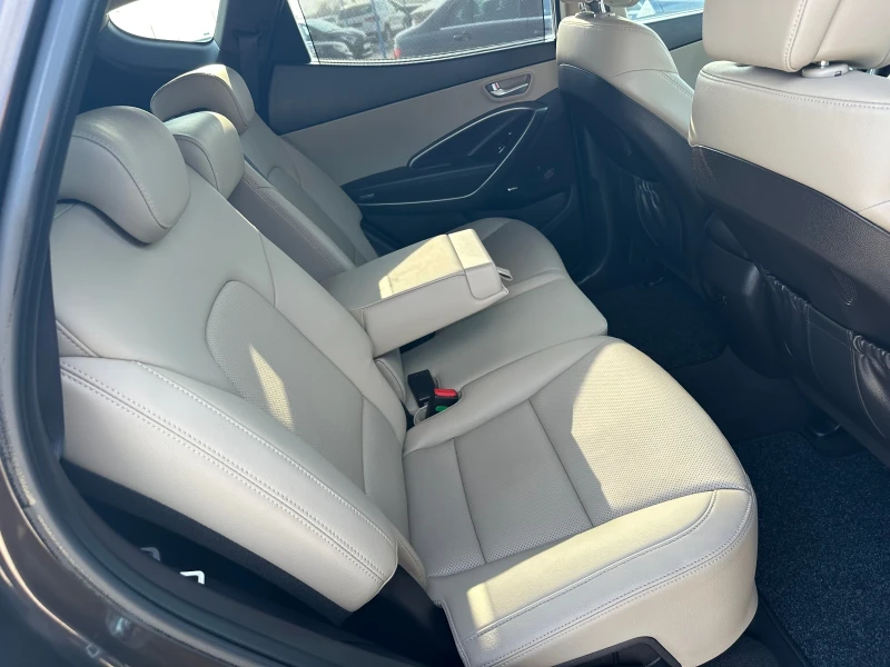 Hyundai Santa fe 2.2 CRDI, 4WD, PREMIUM, ФЕЙС, 200к.с, ЕВРО 6.ТОП!!, снимка 13 - Автомобили и джипове - 52145756