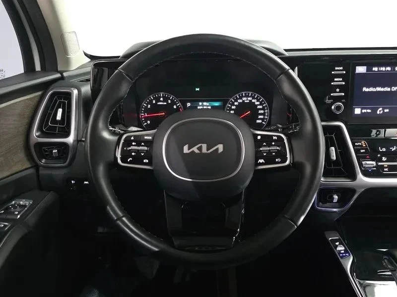 Kia Sorento, снимка 11 - Автомобили и джипове - 56731848