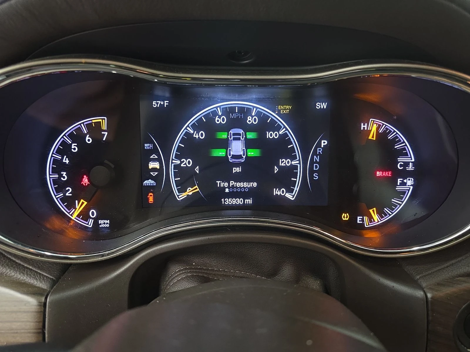 Jeep Grand cherokee OVERLAND* 8ZF* DIGITAL* ОБДУХ* ПАНО* KEYLESS* ПРЕД - изображение 6