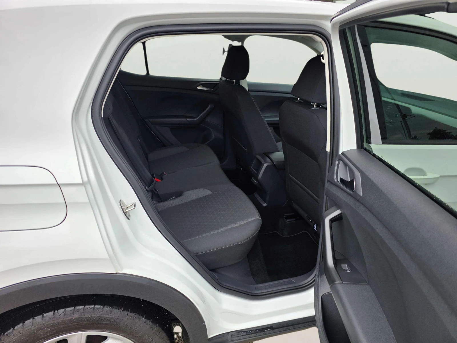VW T-Cross 1.0 TSI - изображение 10