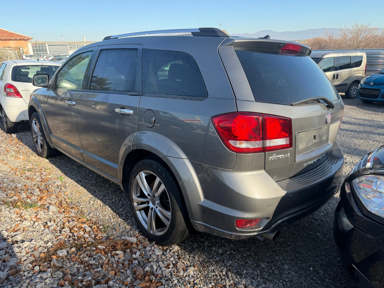 Fiat Freemont 170 kc 7 места - изображение 4