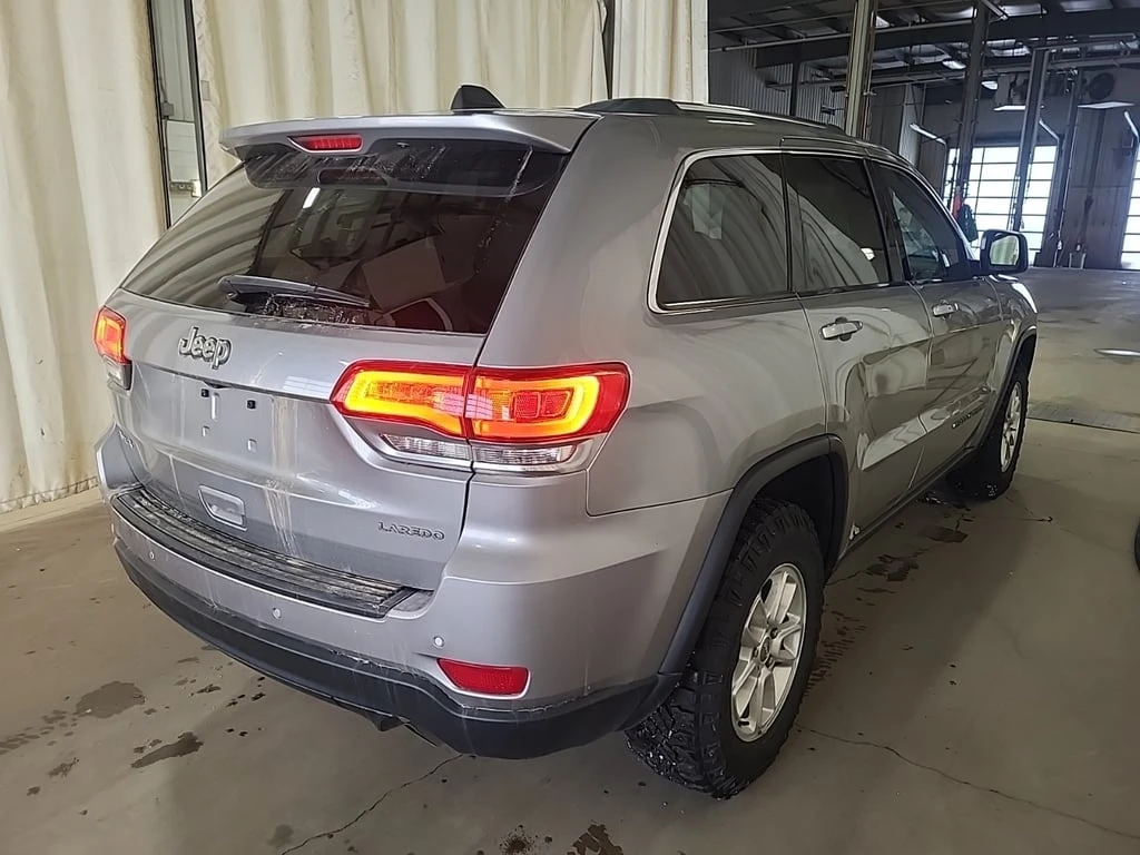 Jeep Grand cherokee 2018 LAREDO * CARFAX * БЕЗ ПЪРВОНАЧАЛНА ВНОСКА - изображение 4