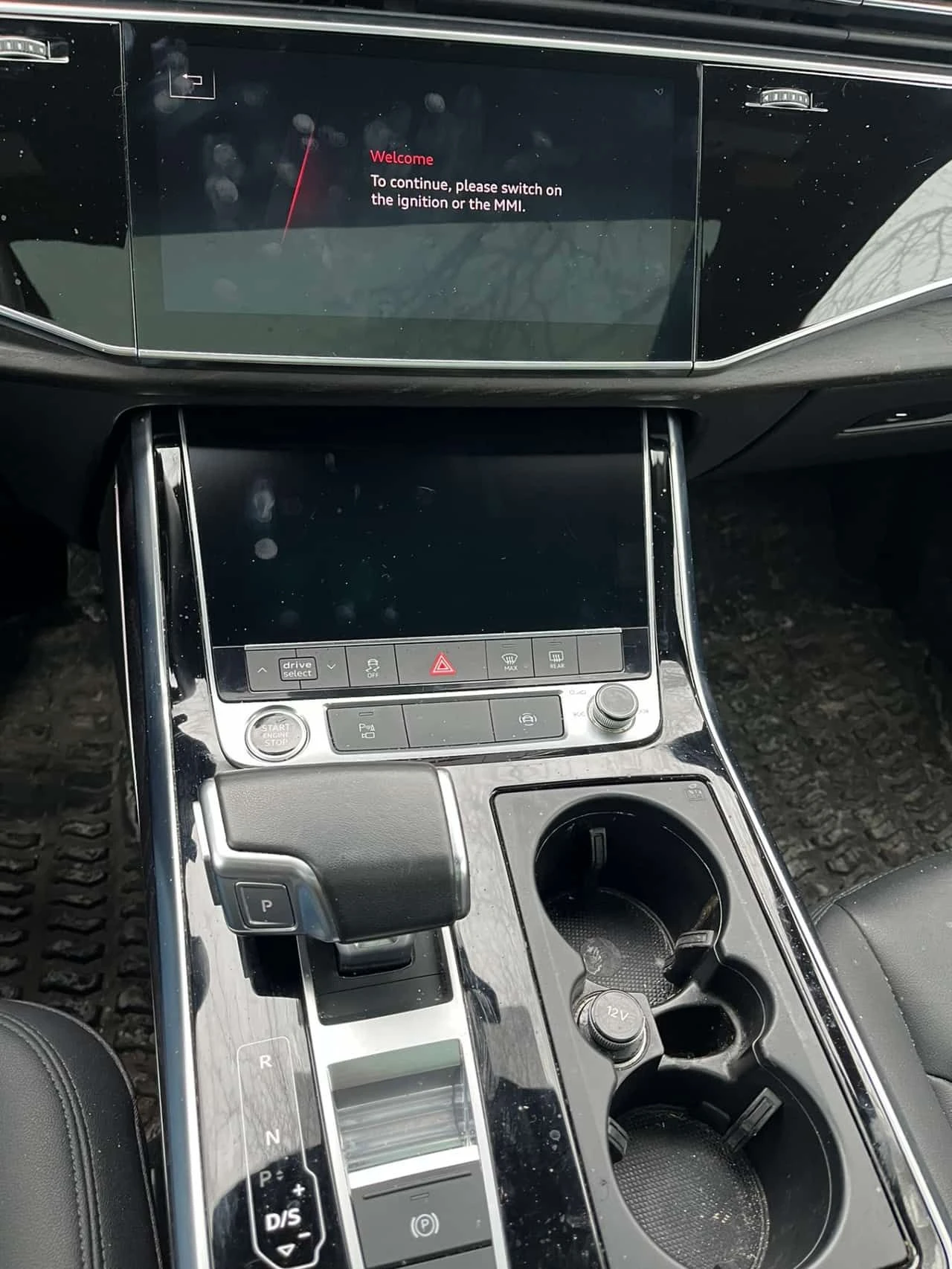 Audi Q7 Komfort/CARFAX/PANO/360 CAM/MATRIX, снимка 10 - Автомобили и джипове - 53749720