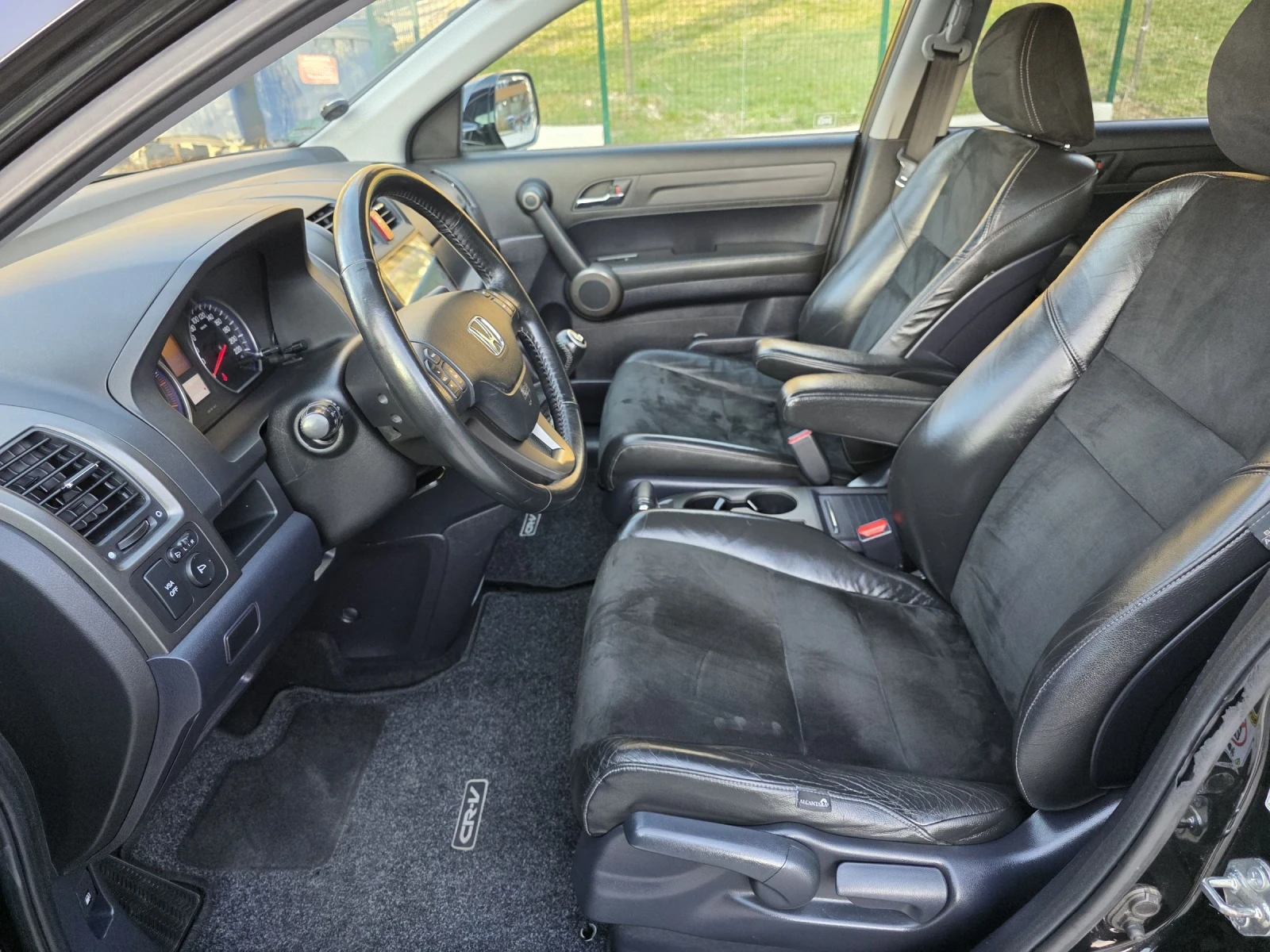 Honda Cr-v 2.0i Executive, снимка 12 - Автомобили и джипове - 53891050