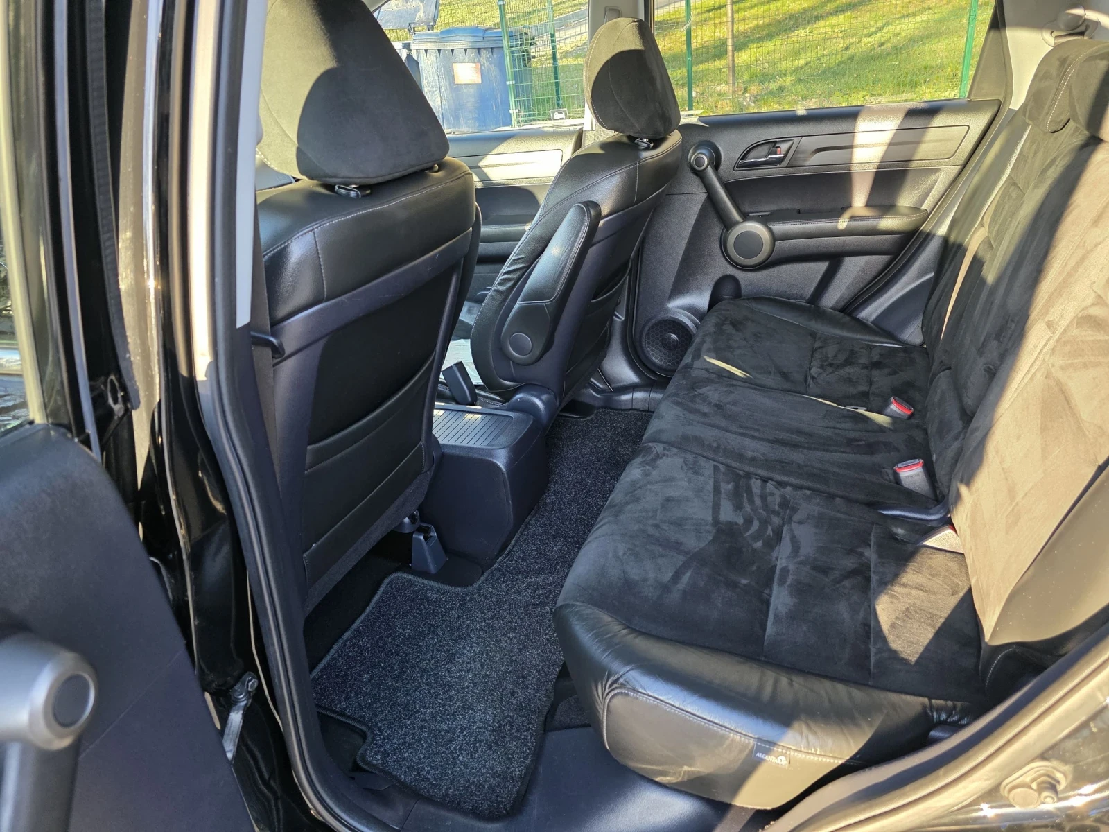 Honda Cr-v 2.0i Executive, снимка 16 - Автомобили и джипове - 53891050