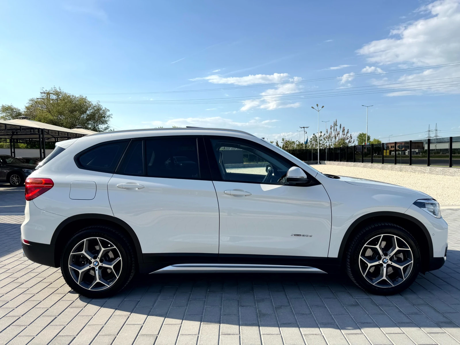 BMW X1 2.0d 190к.с X-DRIVE X-LINE* ПАНОРАМА* HEAD UP* ТОП, снимка 4 - Автомобили и джипове - 54483246