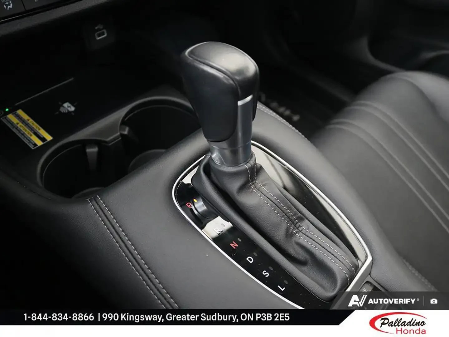 Honda Hr-v EX-L NAVI, снимка 16 - Автомобили и джипове - 55726665