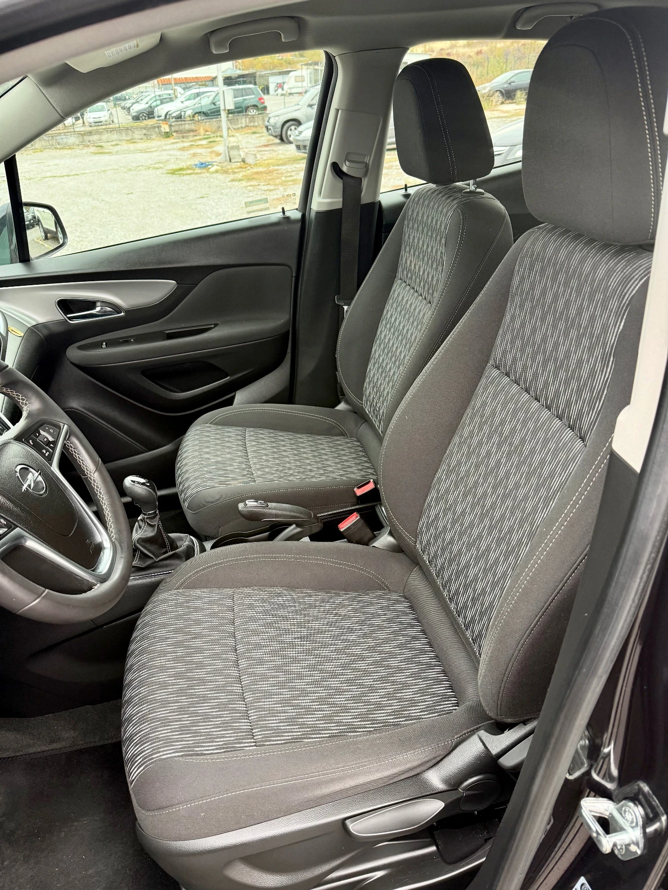 Opel Mokka 1.7 CDTI, снимка 9 - Автомобили и джипове - 56641086