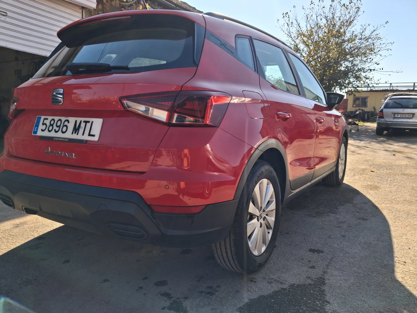 Seat Arona, снимка 5 - Автомобили и джипове - 56662301