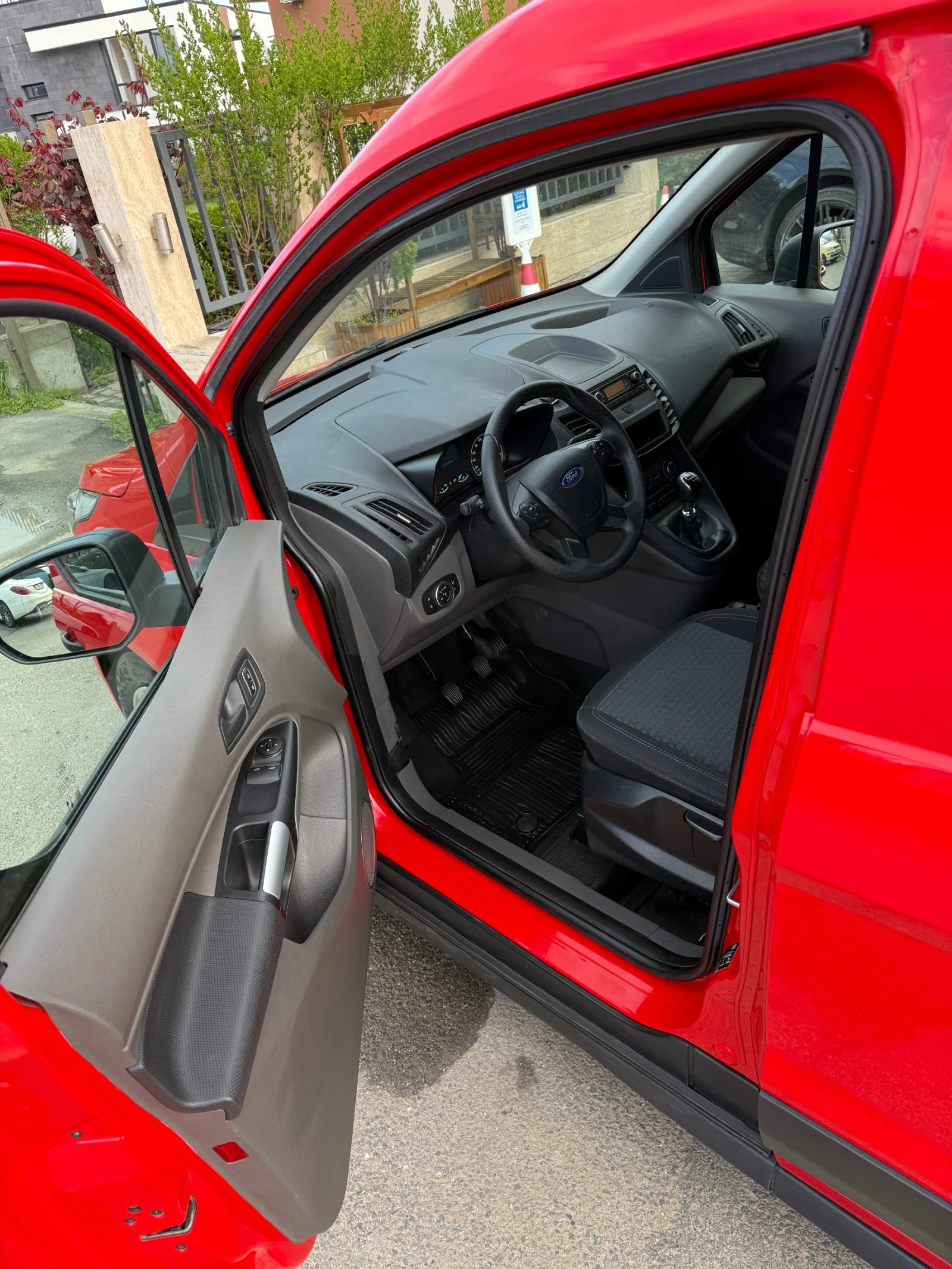 Ford Transit Connect , снимка 9 - Бусове и автобуси - 54320400