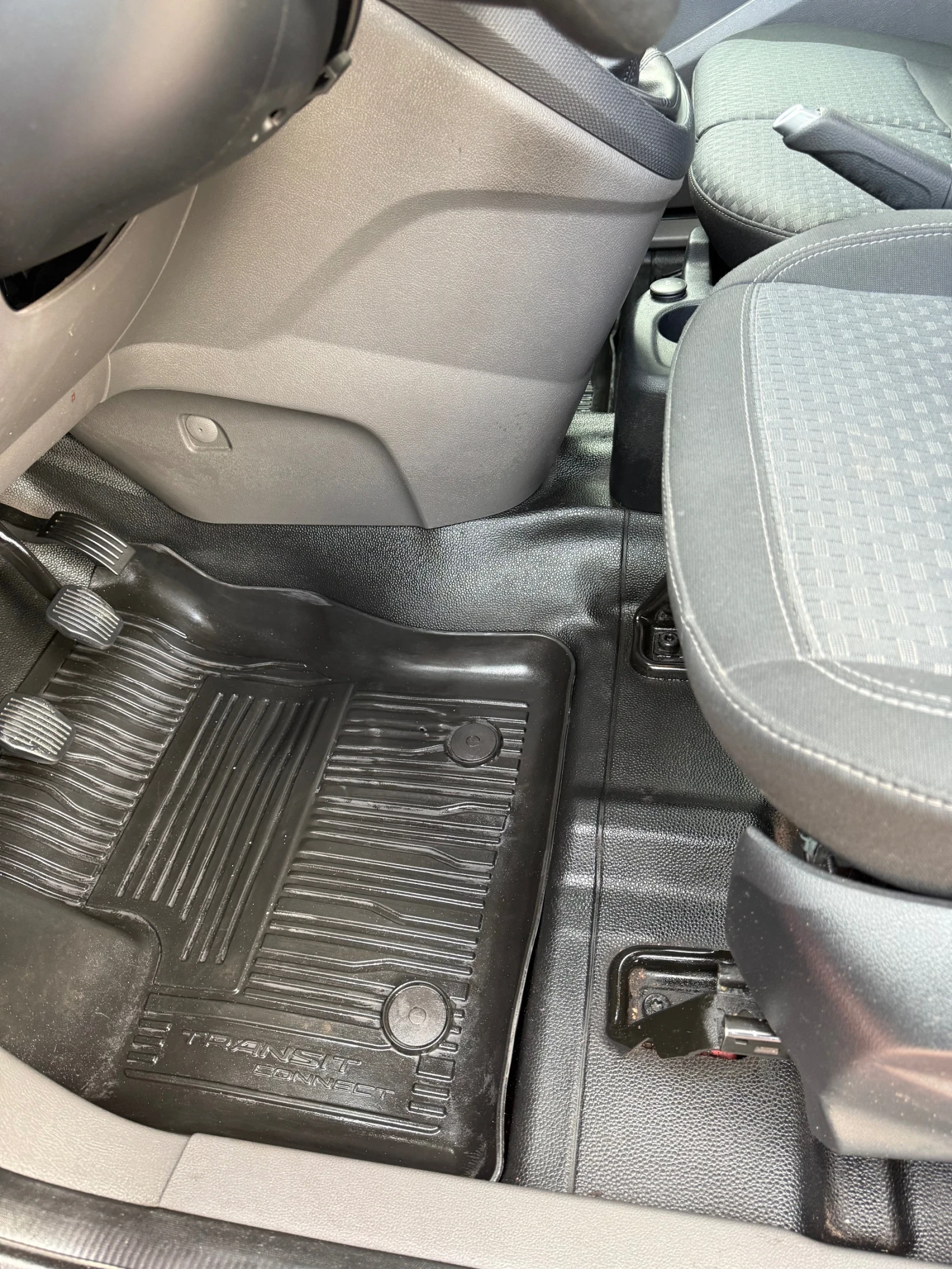 Ford Transit Connect , снимка 7 - Бусове и автобуси - 54320400