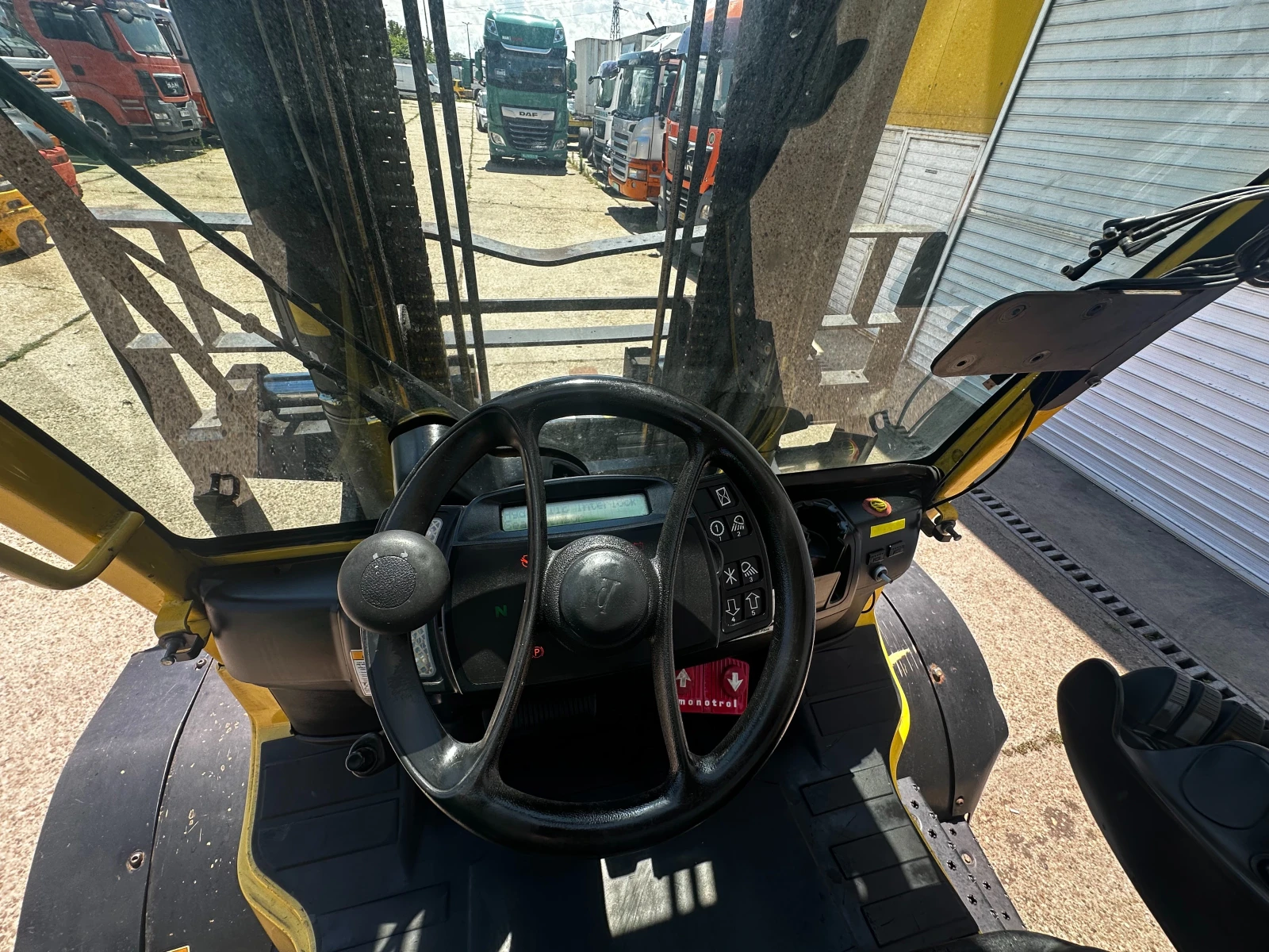 Мотокар Hyster, снимка 15 - Индустриална техника - 55221521