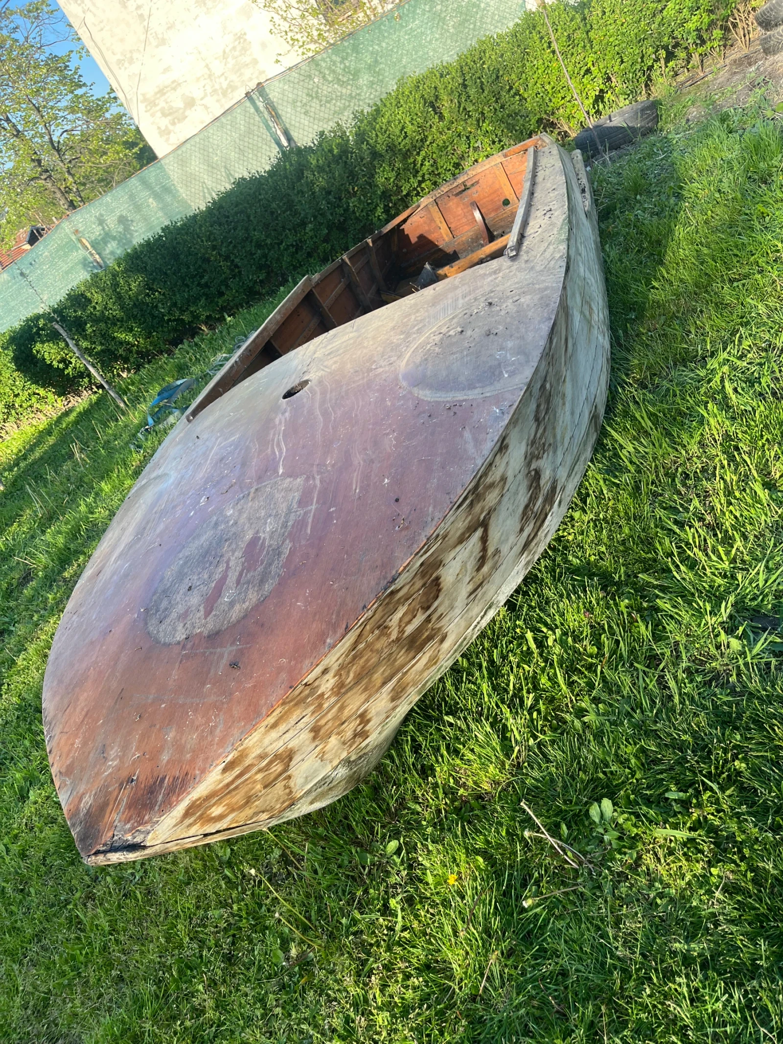 Лодка Собствено производство Махагонова лодка