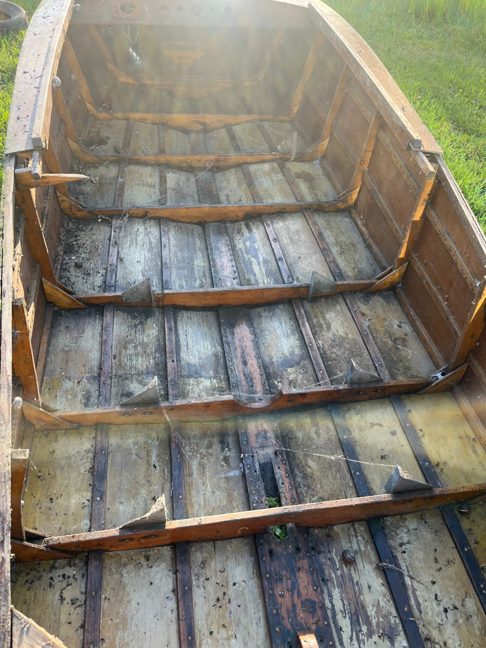 Лодка Собствено производство Махагонова лодка, снимка 7 - Воден транспорт - 54322825