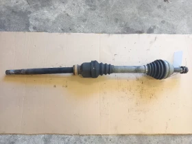 Полуоска предна дясна Пежо 407 2.0хди (к)