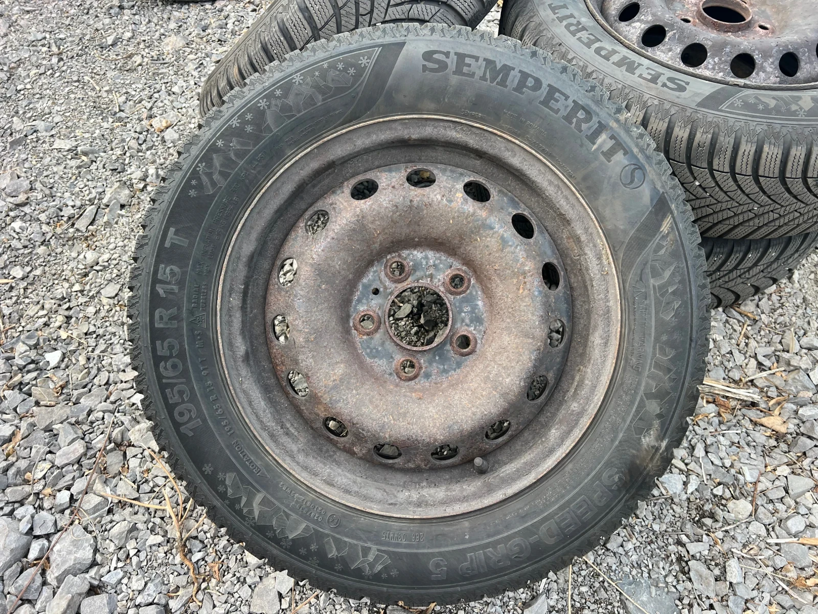 ���� � ������ 195/65R15 �� Kia Venga | Mobile.bg � ����������� 6