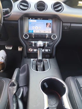 Ford Mustang 2.3 EcoBoost, снимка 9